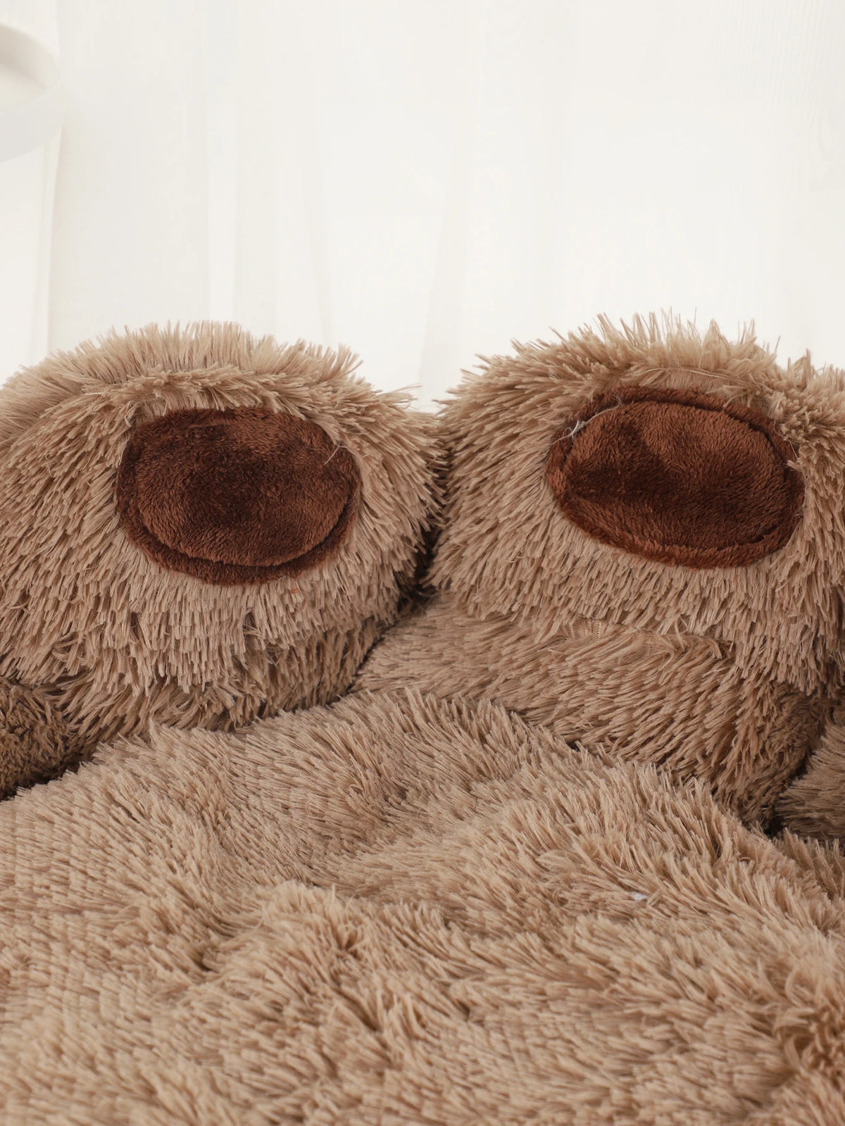 Dog Bed Winter Cat Pet Sofa Cute Bear Paw Shape Comfortable Pet Sleeping Beds For Small Medium Large Soft Fluffy Cushion Dog Bed