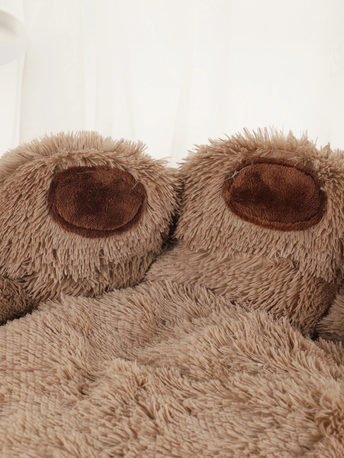 Dog Bed Winter Cat Pet Sofa Cute Bear Paw Shape Comfortable Pet Sleeping Beds For Small Medium Large Soft Fluffy Cushion Dog Bed